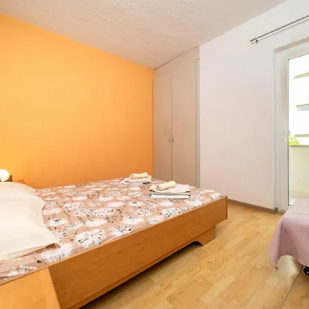 Cozy Apartment In Barbat Na Rabu With Wifi Appartement *