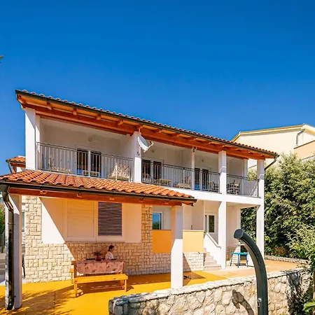 Appartement Cozy Apartment In Barbat Na Rabu With Wifi *