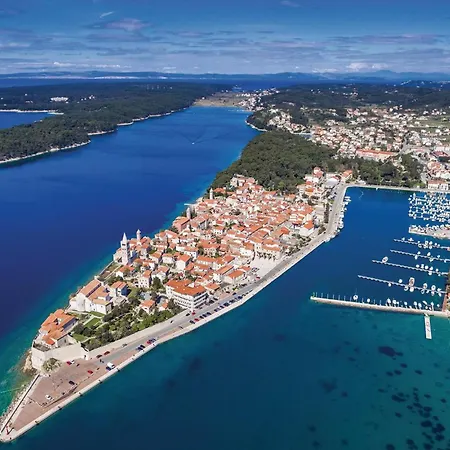 Apartment Cozy In Barbat na Rabu